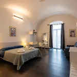 Pensionat La Dama Del Castello 3*