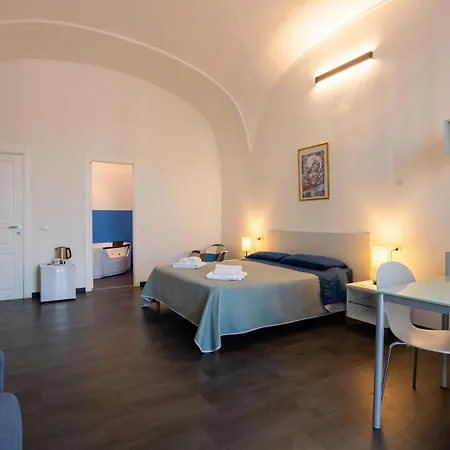 Konukevi La Dama Del Castello 3*